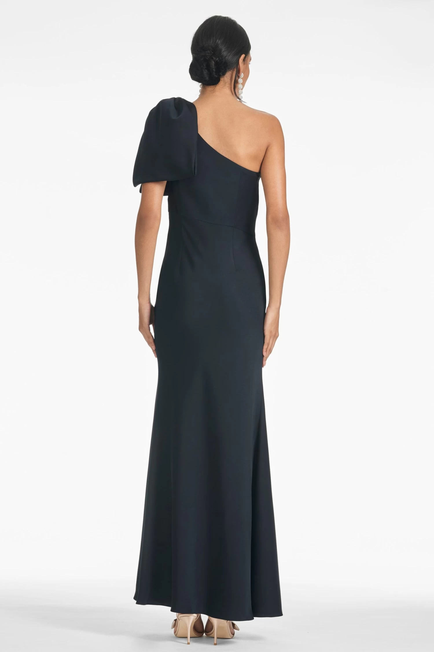 Aubrey Gown - Black 6 Aubrey Gown - Black - Image 4