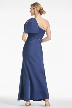 Aubrey Gown - Washed Indigo -Feminine Style Shop AUBREYGOWN WASHEDINDIGO BACK 4802586c a39d 43ad 8f54 02f7b27f4228