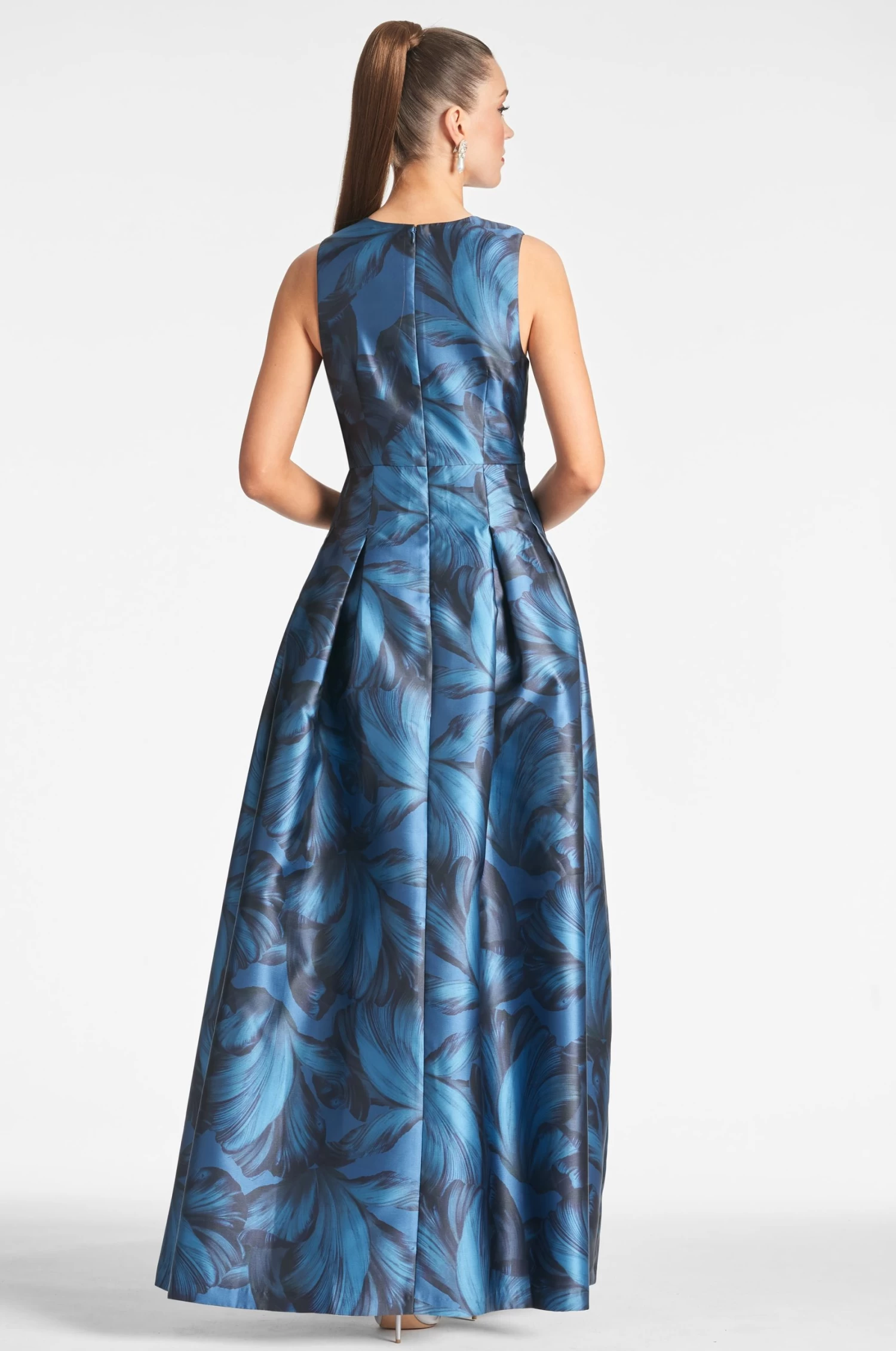 Brooke Gown - Tonal Petal 6 Brooke Gown - Tonal Petal - Image 4