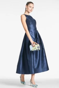 Lexie Top - Navy -Feminine Style Shop LEXIETOP LEIGHTONSKIRT NAVY SIDE 1